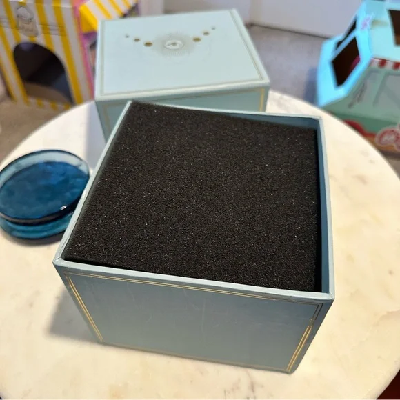 SPITFIRE GIRL LOVER'S EYE CERAMIC TRINKET BOX (new in gift box) - Picture 12 of 15